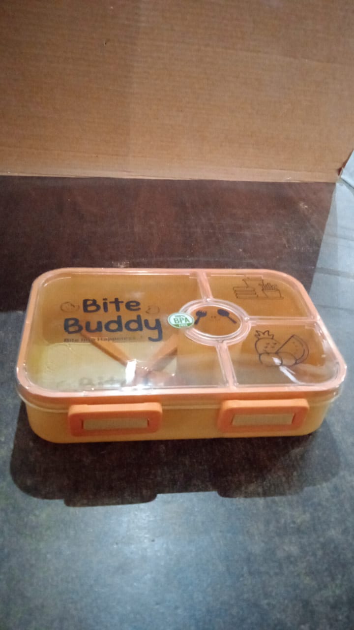 Bite Buddy 4-Compartment Leak-Resistant Plastic Lunch Box with Spoon & Fork Bite Buddy 4-Compartment Leak-Resistant Plastic Lunch Box with Spoon & Fork